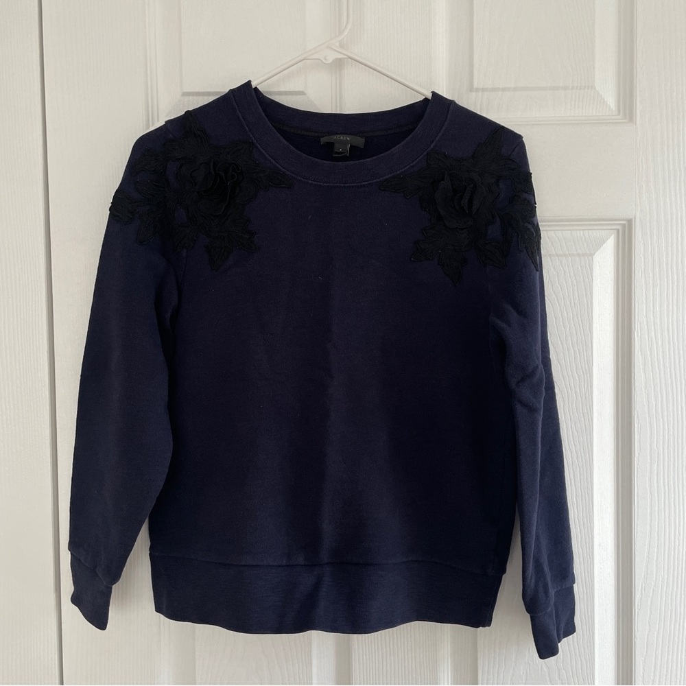 J.CREW NAVY FLORAL EMBROIDERED CREWNECK SWEATSHIRT
